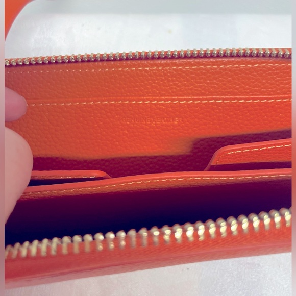 🍊LUXURY Wristlet/Wallet🍊 - Picture 4 of 5